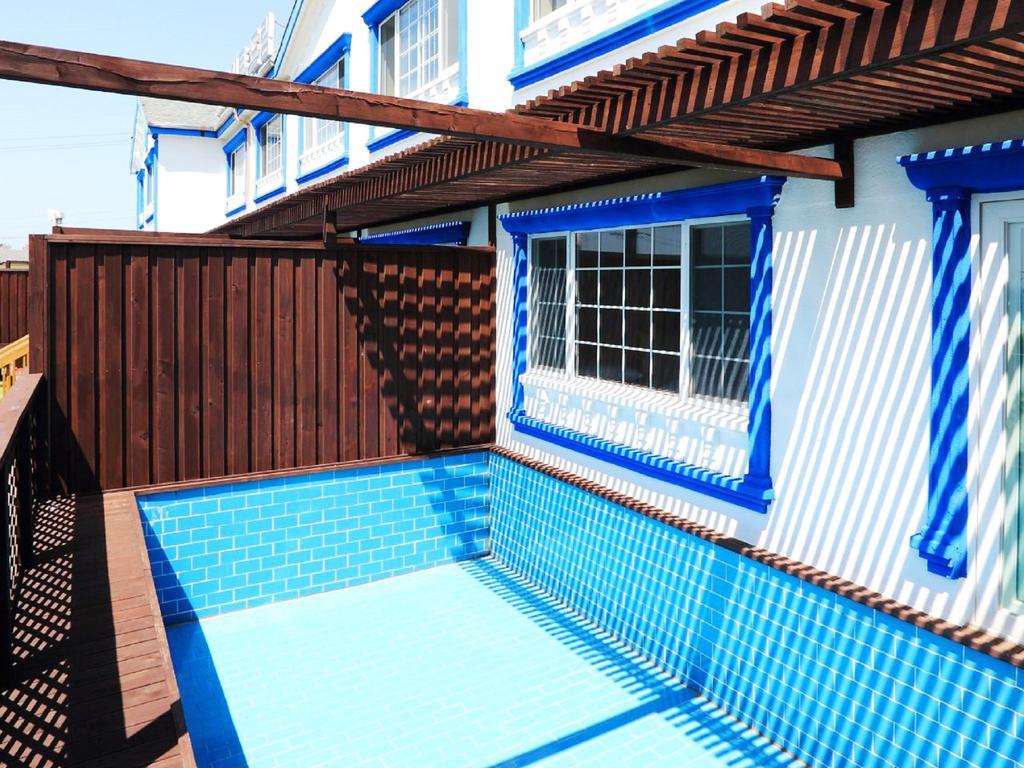White Dream Pension Чеджу Екстериор снимка