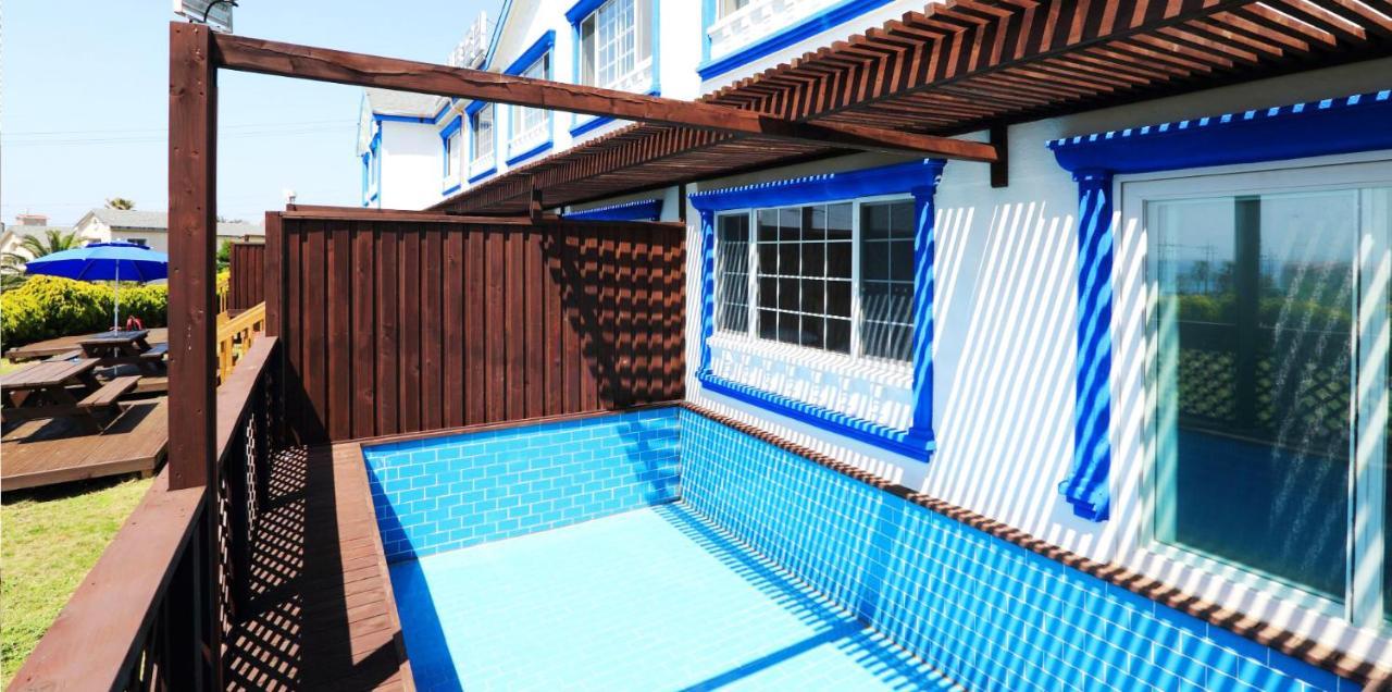 White Dream Pension Чеджу Екстериор снимка